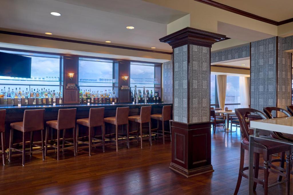 Omni New Haven Hotel at Yale image