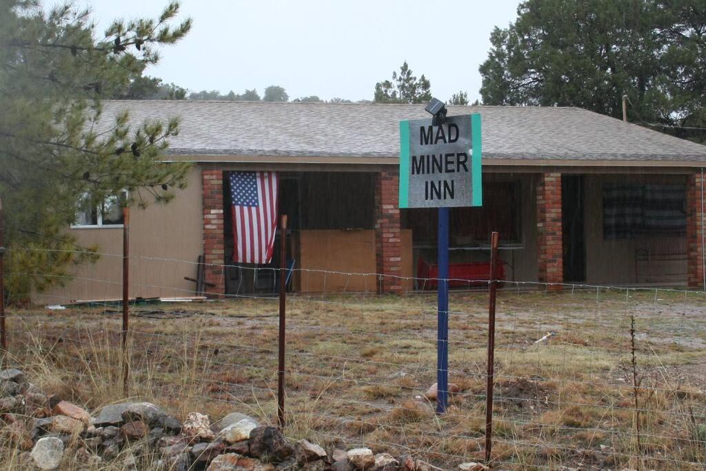 Mad Miner Inn Washington Camp one night free offer