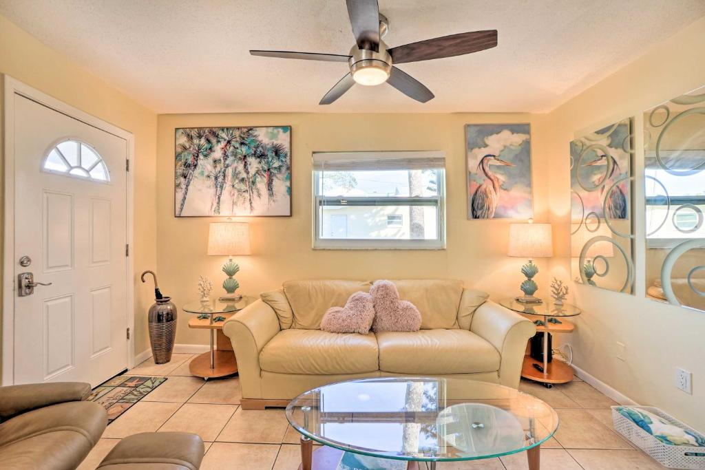 Pet-Friendly Dunedin Townhome with Private Yard photo 4