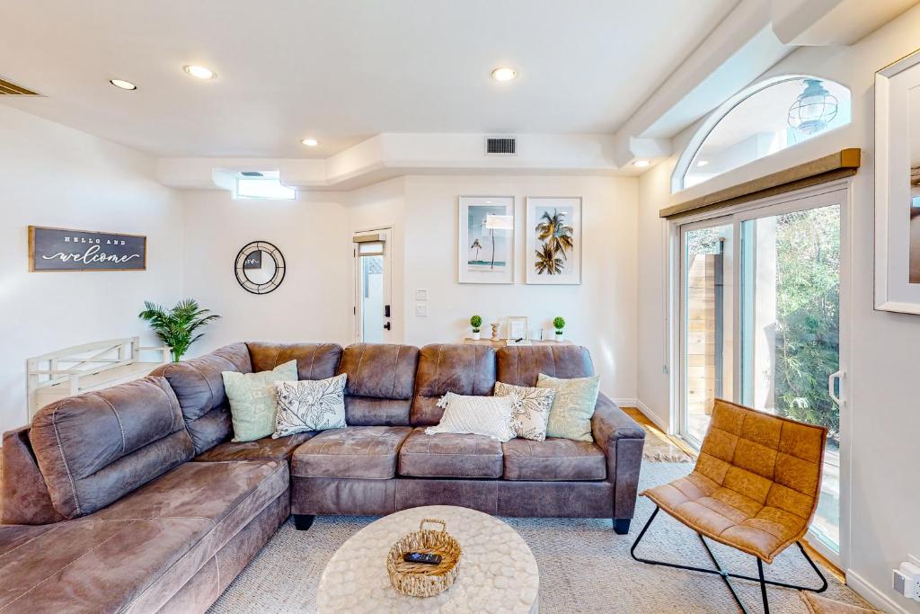 Belmont Shore Luxury photo 3