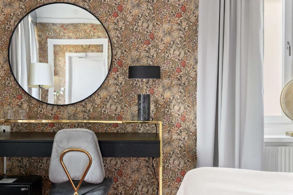 Centric Hotel photo 3