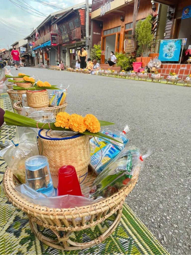นา-ใบบุญ Nabaiboon photo 1