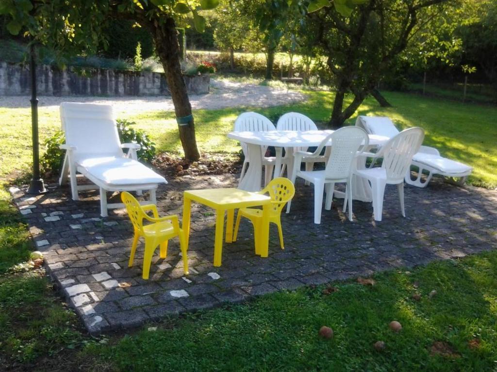 Gîte Bransat, 3 pièces, 4 personnes - FR-1-489-38 photo 2