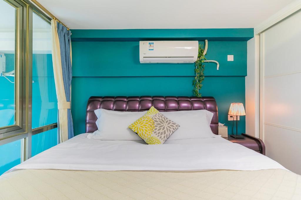 Lavendar Duplex Apartment photo 4