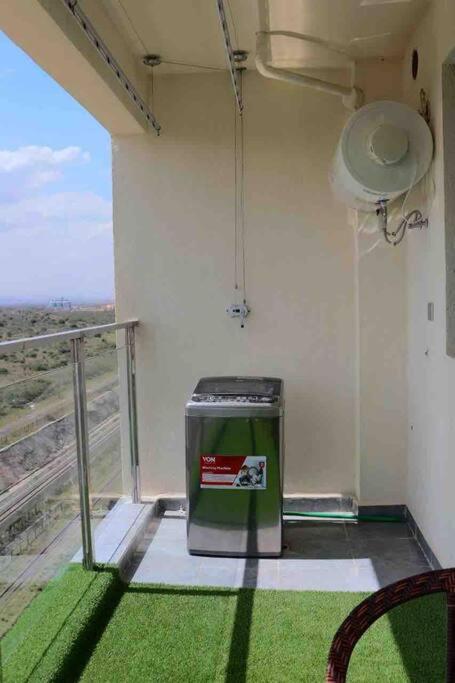 Lovely 3 bedroom with a view of the park photo 2