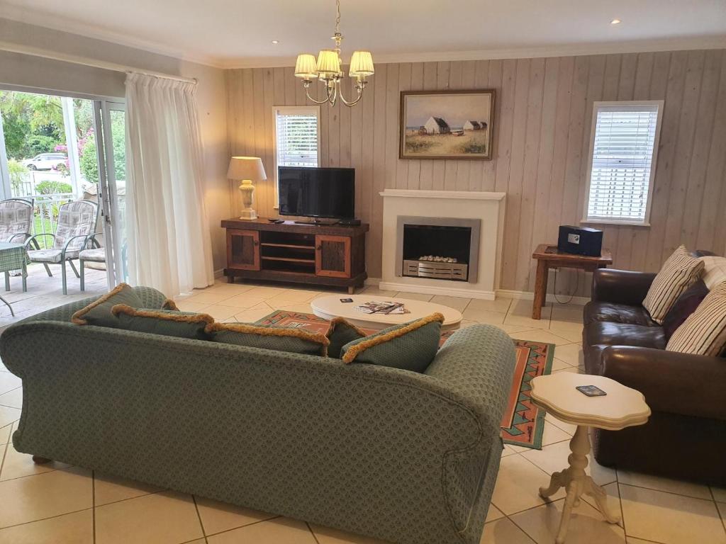 Knysna Self-catering Holiday Home photo 3