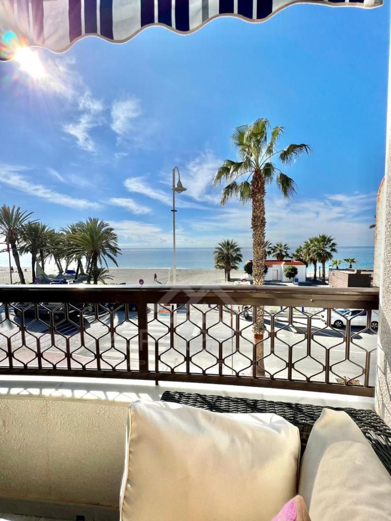 Precioso apartamento con vistas en la Herradura photo 1