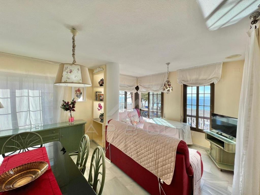 Precioso apartamento con vistas en la Herradura photo 4