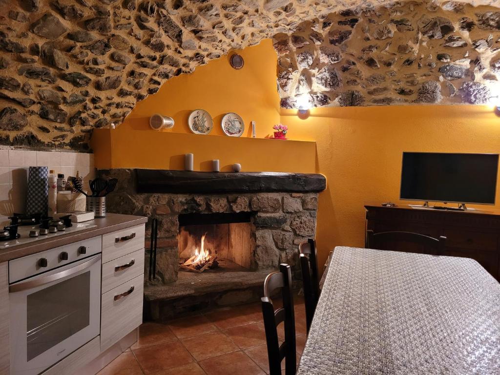 La Casa sull' Altopiano Mountain Lake Iseo hospitality photo 2