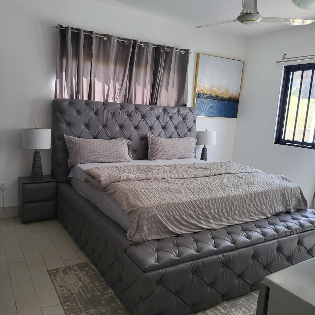 Relax Serviced Beach Front Villa photo 3