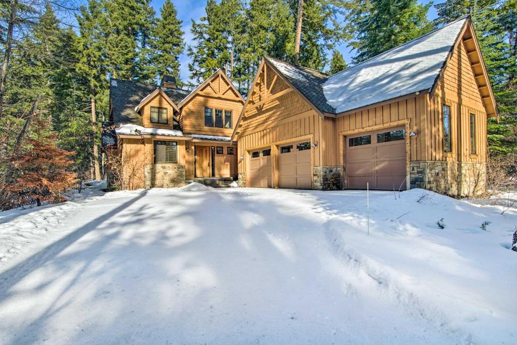 Stunning Suncadia Retreat with Hot Tub and Game Room! photo 3