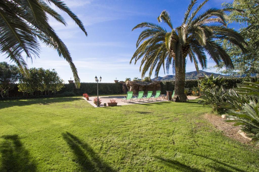 Catalunya Casas Incredible secluded villa, just 11km from Beach! photo 3