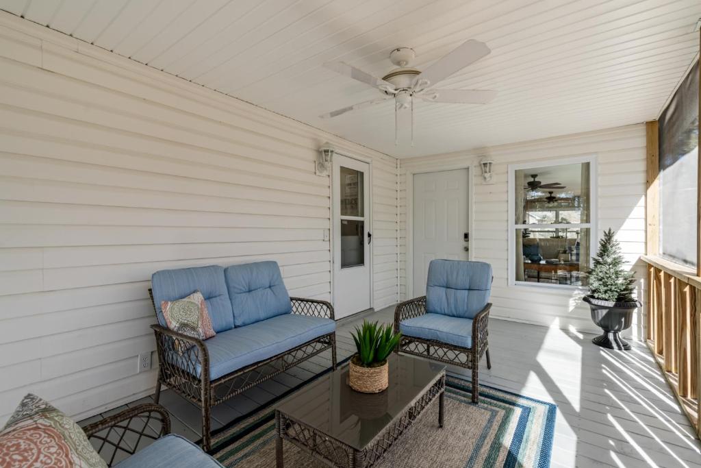 Decked Out Spacious 3BR Near Pine Mountain Trail W photo 3