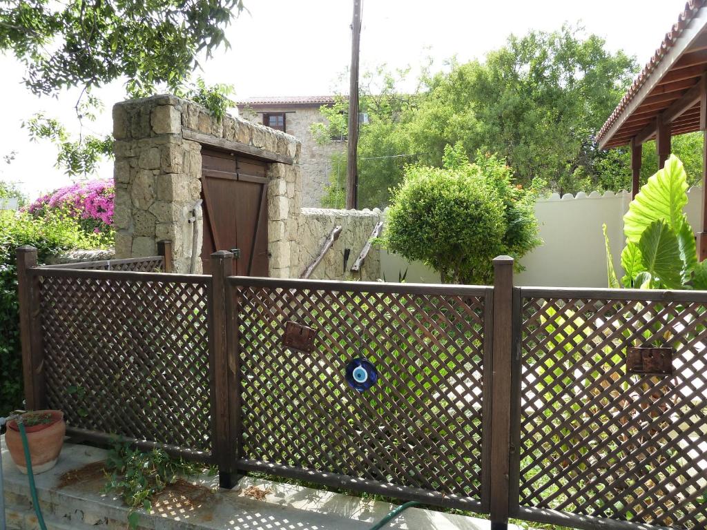Farm House photo 1