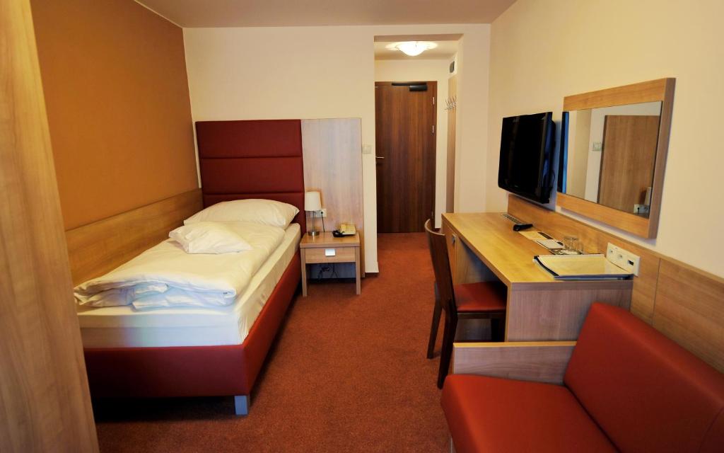 Hotel Club photo 3