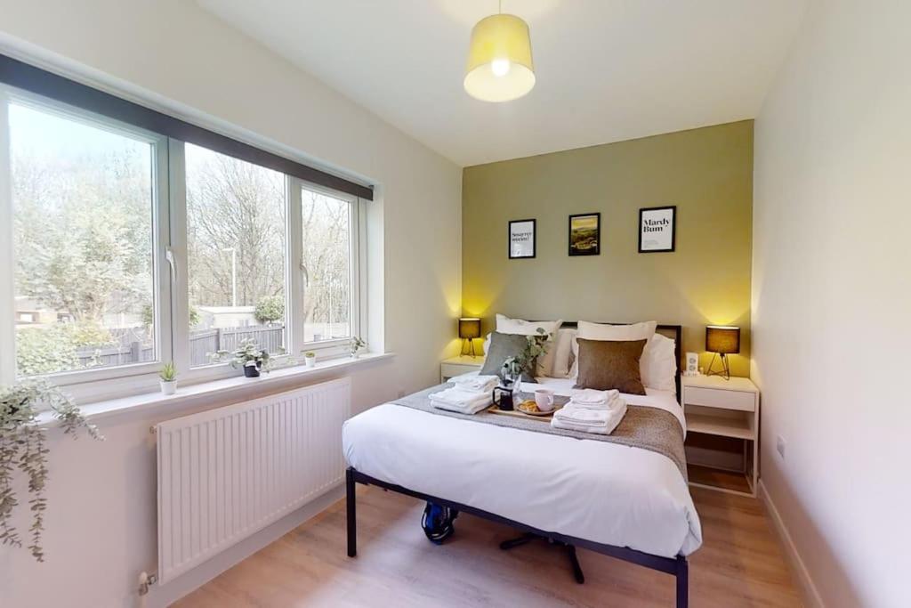 Oakwell View - Modern 3 Bed Home photo 1