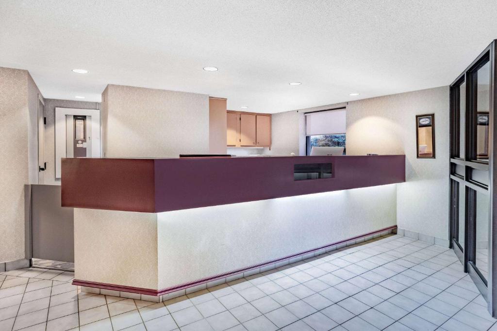 Travelodge by Wyndham Bridgewater photo 3