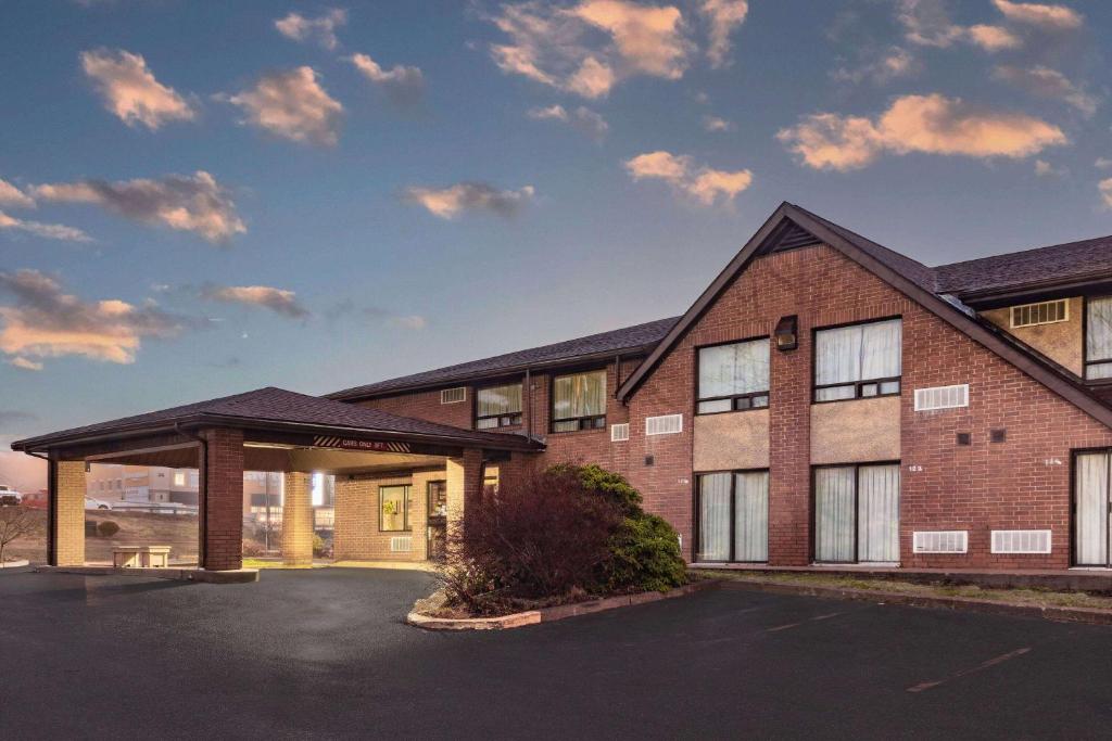 Travelodge by Wyndham Bridgewater photo 2