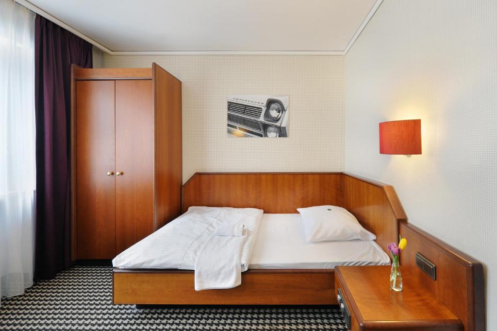 Одноместный (Одноместный номер эконом-класса), Ambassador Parkhotel