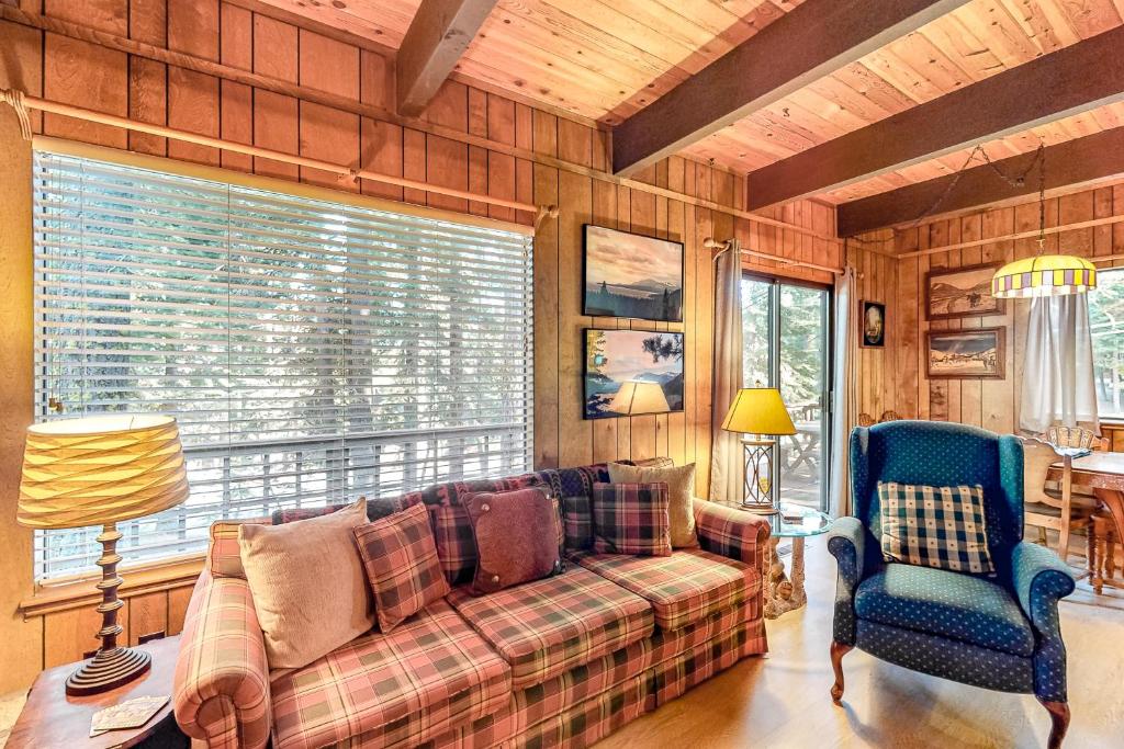 Talmont Trailhead Cabin
