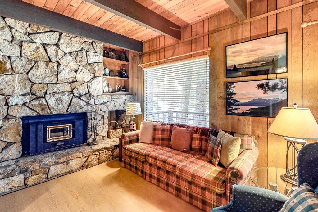 Talmont Trailhead Cabin photo 2