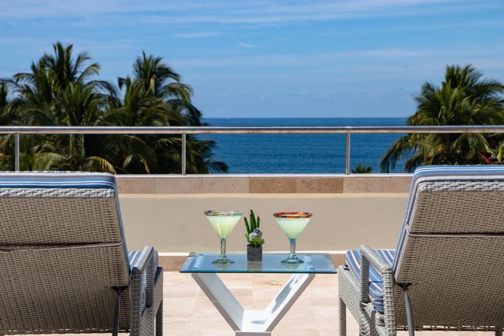 Nitta 2 bedroom Fantastic ocean Views with dipping pool and huge Deck photo 2