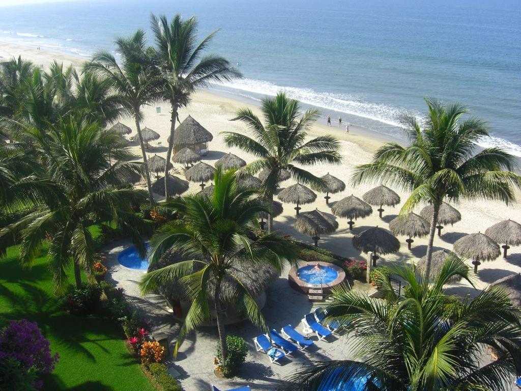 2 Br Five Star Playa Royale Residences Building photo 4