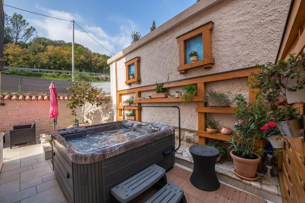 Villa in Istrien,Krnica with Jacuzzi photo 1