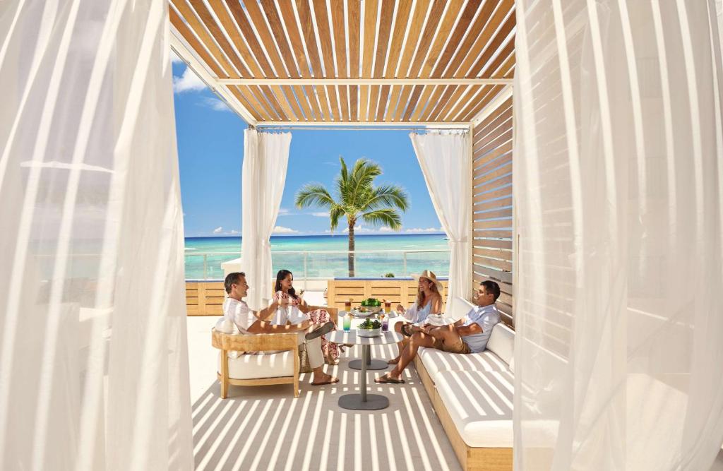 OUTRIGGER Reef Waikiki Beach Resort image