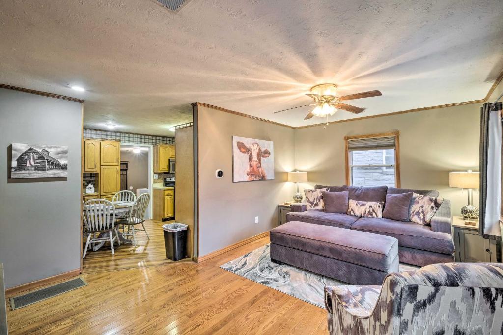 Pet-Friendly Clarksville Home with Central A and C photo 3