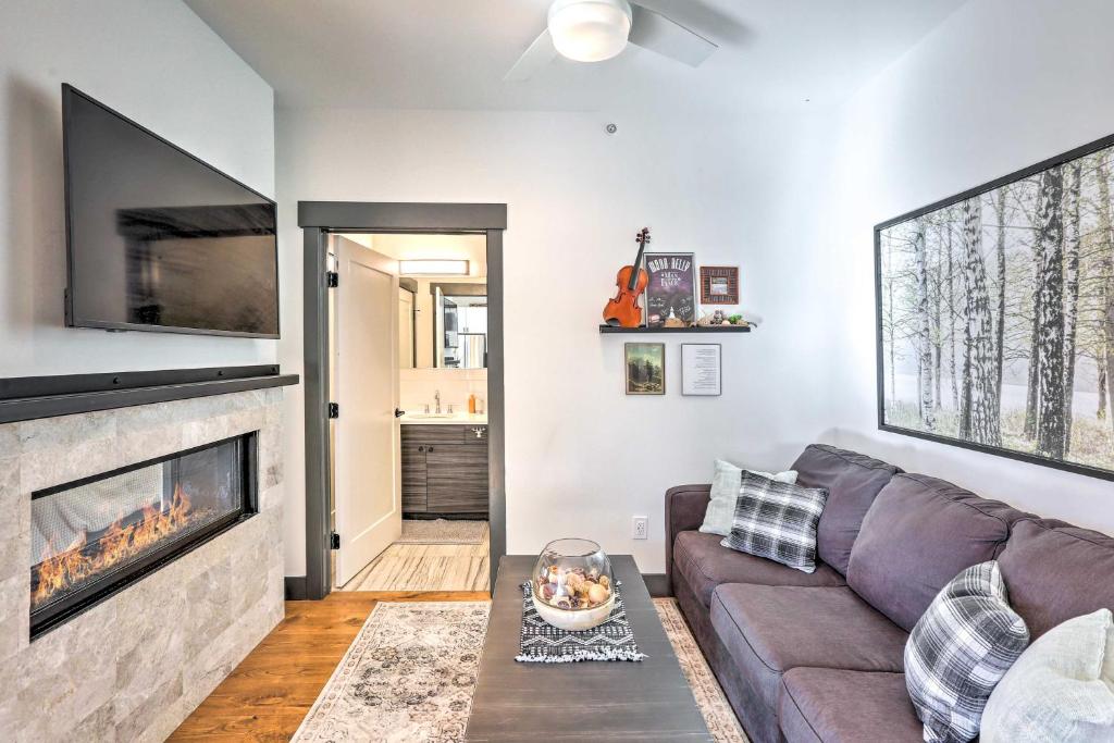 Modern Mountain Getaway, Walk to Grand Lake! photo 4