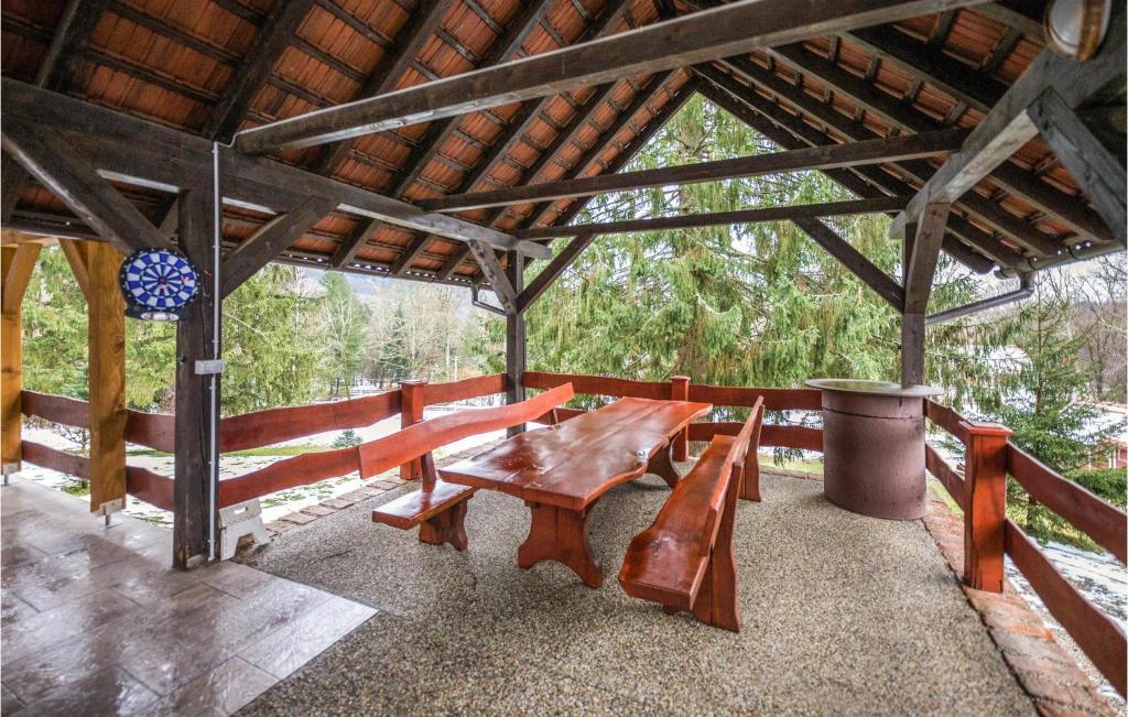 Nice Home In Novo Zvecevo With Sauna, 2 Bedrooms And Wifi photo 1