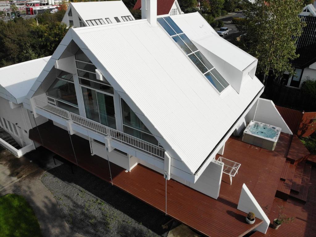 Big Villa centrally located in Reykjavik photo 2