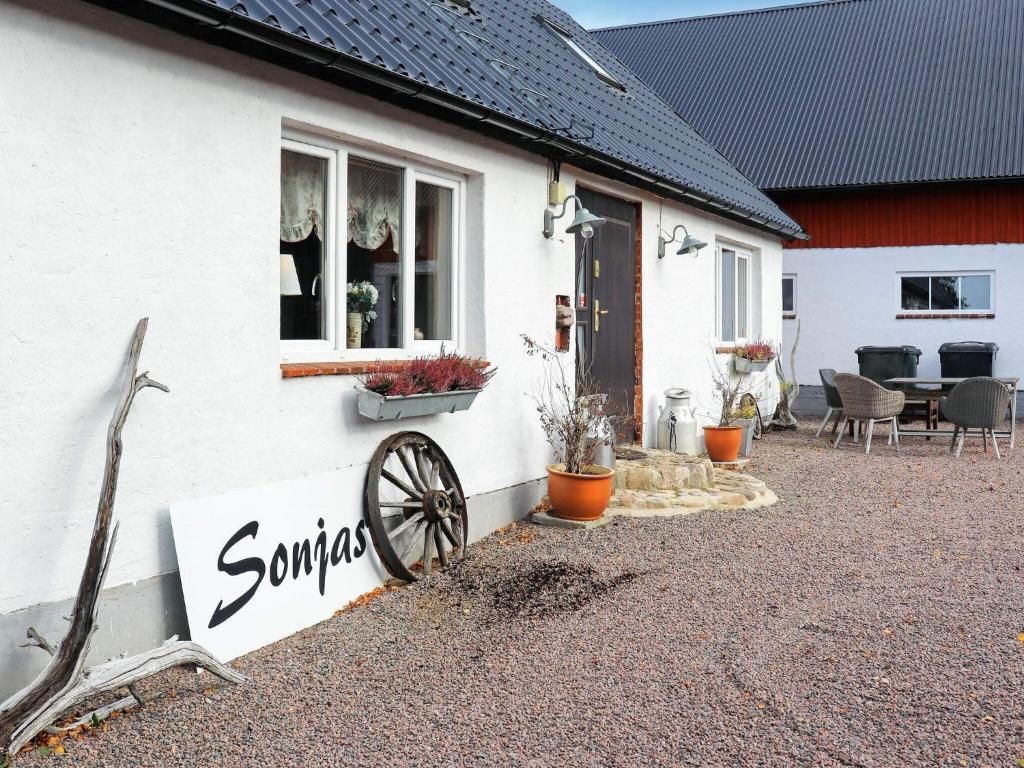 Holiday home MUNKA-LJUNGBY VI photo 2