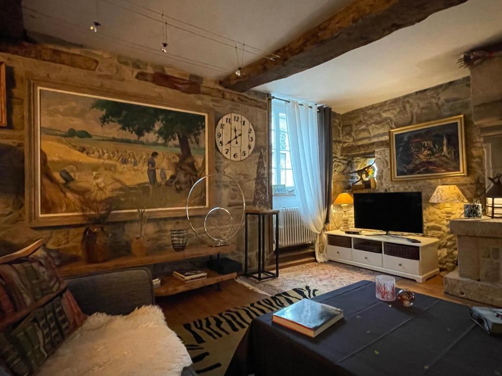 Appartement de 1634 avec balcon au sud sur jardin en plein cœur historique photo 2