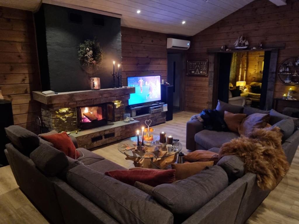Småstranda Fjord Lodge photo 3