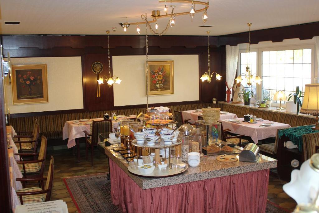 Bartels Stadt-Hotel photo 3