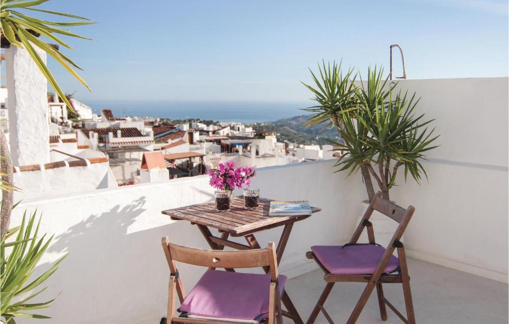 Stunning Home In Frigiliana With 2 Bedrooms And Wifi