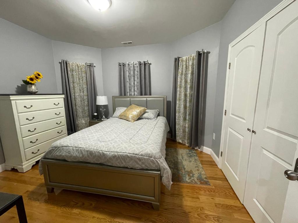 Brand New Luxury Rooms near downtown Boston photo 4