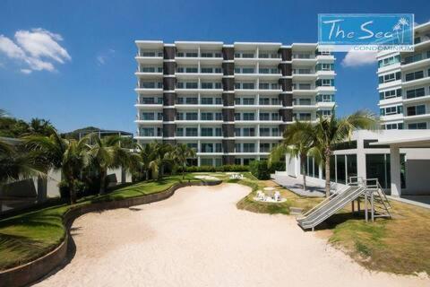 The Sea Condominium photo 3