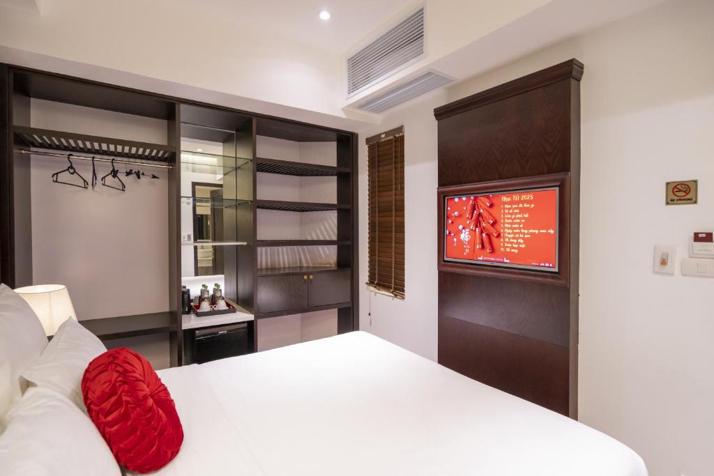 Hanoi Center Silk Charming Hotel & Travel