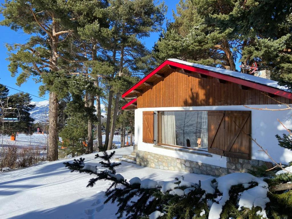 Chalet en la motaña photo 1