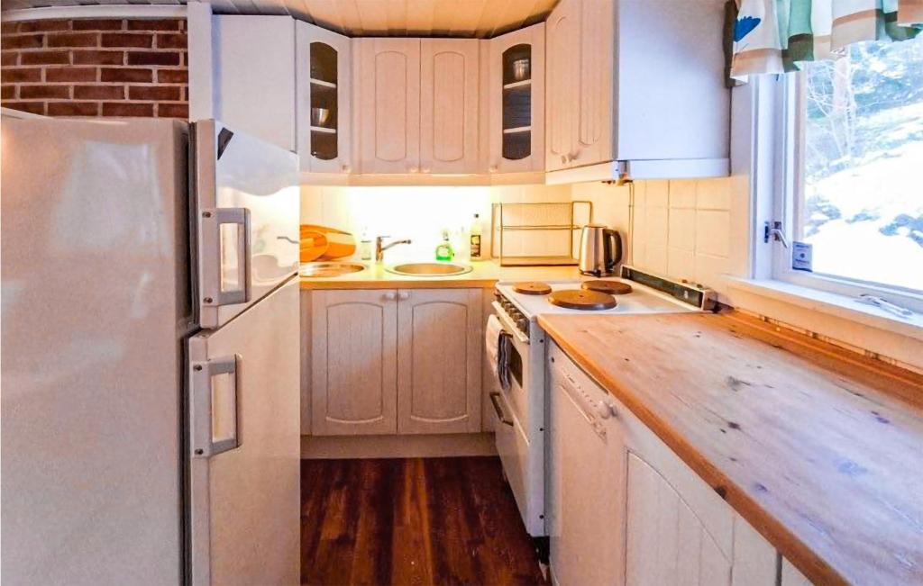 Beautiful Home In Evje With Wifi And 3 Bedrooms photo 2