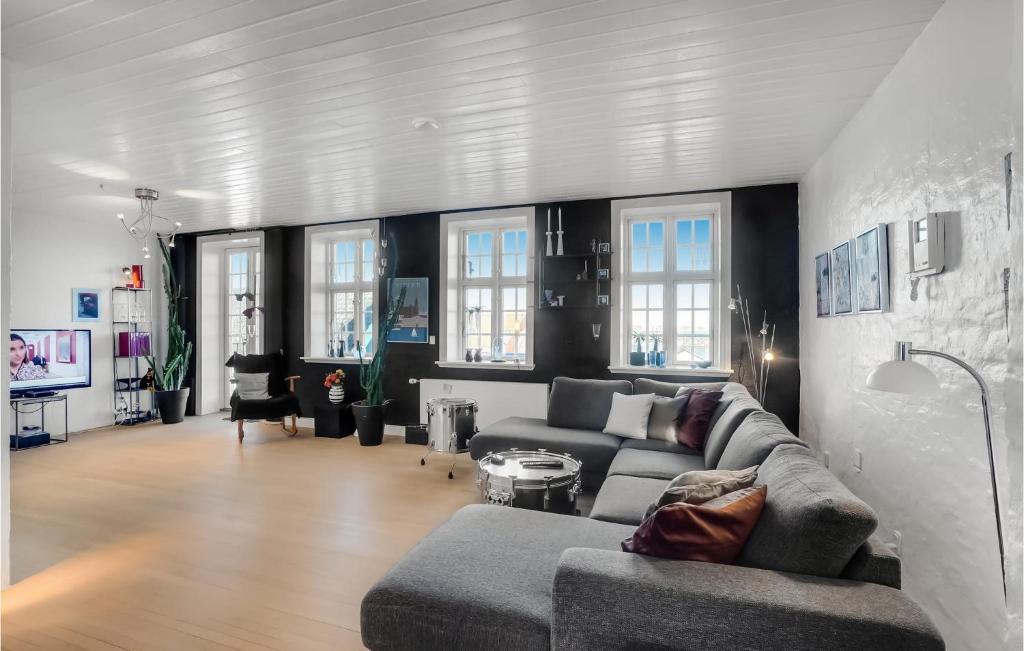 Stunning Apartment In Struer With 3 Bedrooms And Wifi photo 3