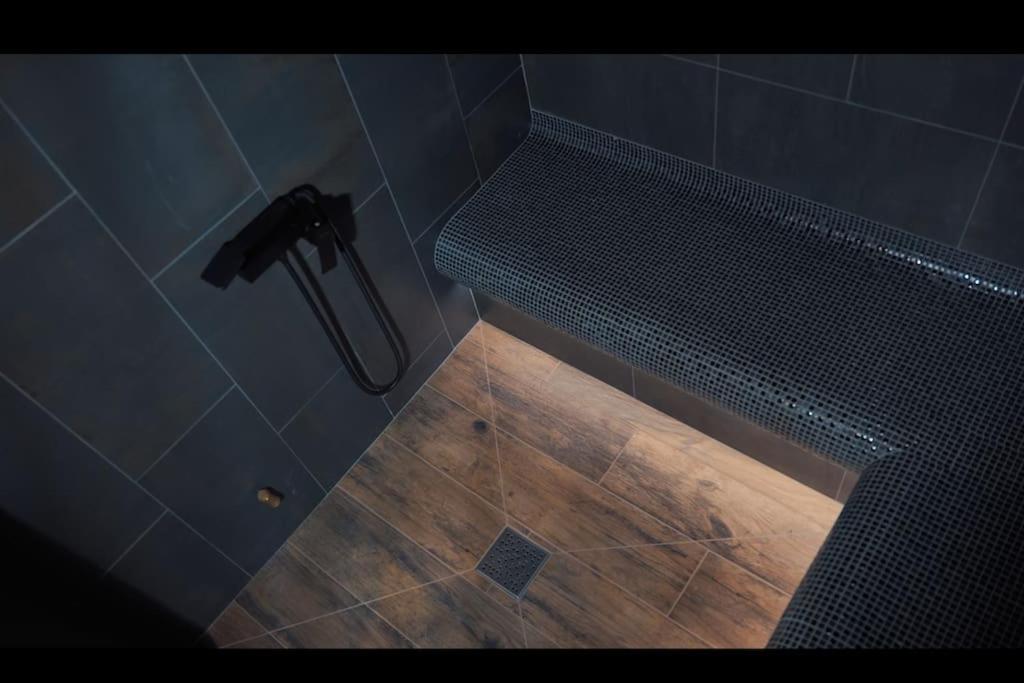 Gîte Le Morgon et Espace bien-être privatisé de 18h à 20h, jacuzzi, hammam, sauna photo 4