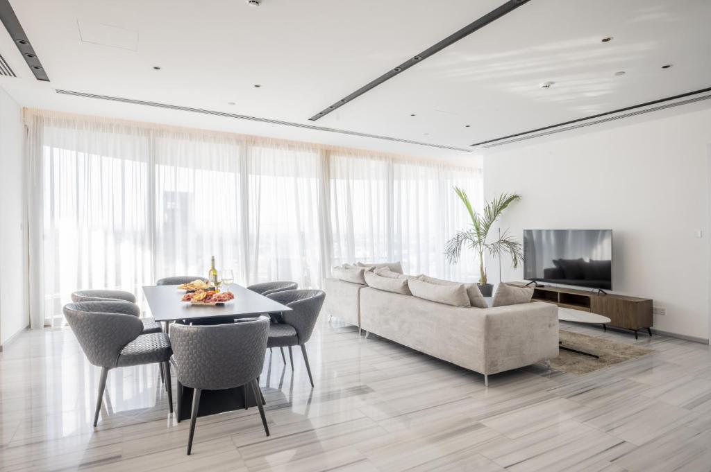 360 Nicosia-3 bedrooms Exclusive Panoramic View Residence photo 1