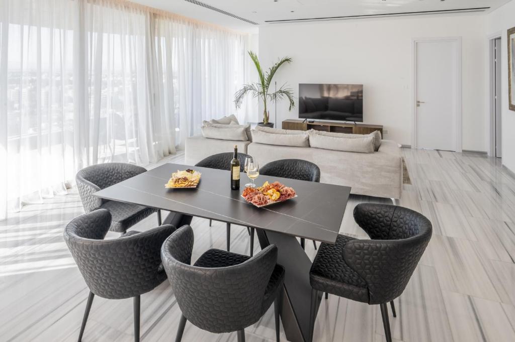 360 Nicosia-3 bedrooms Exclusive Panoramic View Residence photo 3