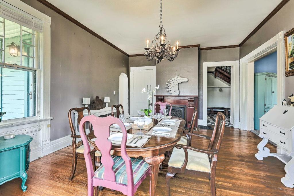 NEW Grand Historic Home - 4 Mi to WEC! photo 3