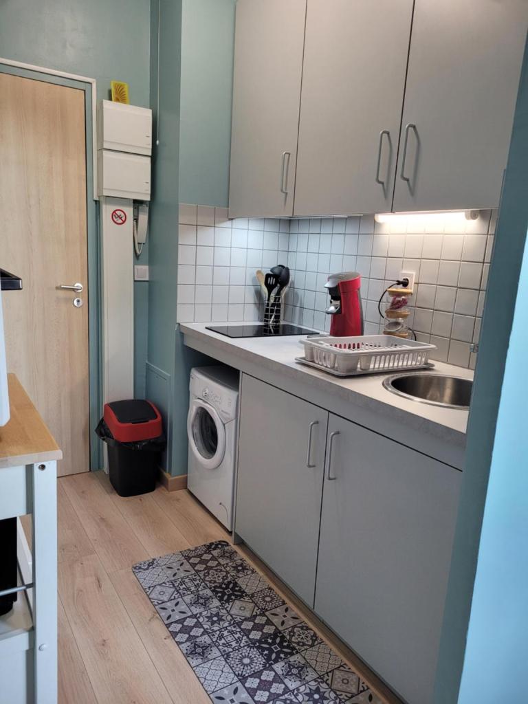 Appartement meublé rénové idéal pour curistes ou vacanciers photo 4