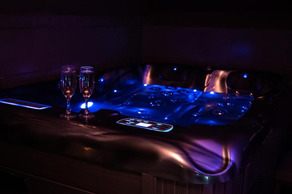 PAUSE NATURE SORBAIS Chambre avec SPA, SAUNA, HAMMAM SHOWER, STREAMING et arrivée autonome